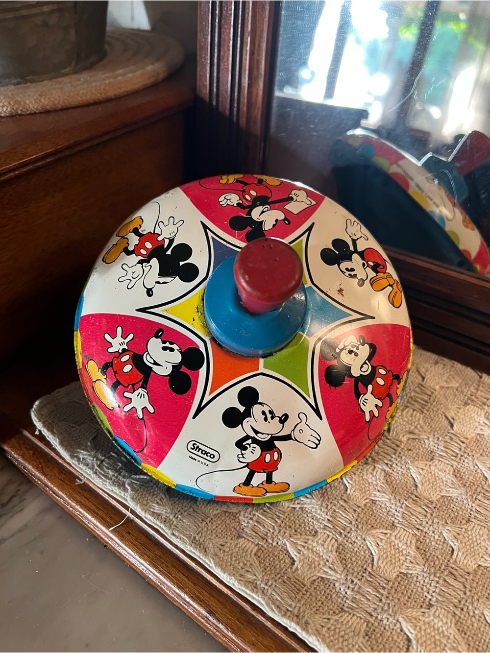 STRACO Walt Disney Productions Vintage 1978 Metal Mickey Mouse Top Red White GUC